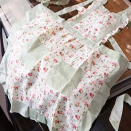 Avental de Cozinha Jolitex Floral/Xadrez Verde Avental de Cozinha Jolitex Floral/Xadrez Verde