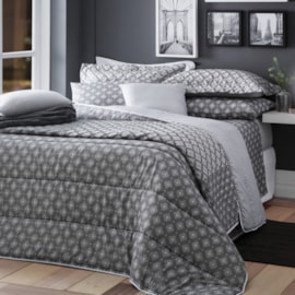 Edredom Casal Dupla-Face Sultan Realce Premium Hugo 140 Fios Edredom Casal Dupla-Face Sultan Realce Premium Hugo 140 Fios