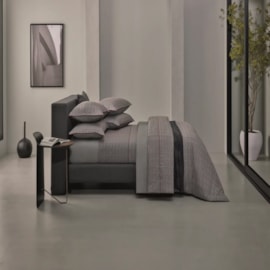 Jogo de Cama Casal By The Bed 300 Fios Algodão Egipcio The Glen 4pçs (2 Lençois + 2 Fronhas) Jogo de Cama Casal By The Bed 300 Fios Algodão Egipcio The Glen 4pçs (2 Lençois + 2 Fronhas)