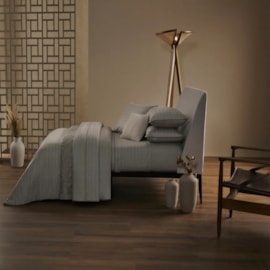 Jogo de Cama King By The Bed 300 Fios Algodão Egipcio The Garment 4 peças ( 2 Lençois + 2 Fronhas)