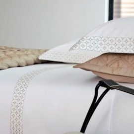 Jogo de Cama Queen Carnegie Cinza 300 Fios Algodão Egípcio By The Bed Jogo de Cama Queen Carnegie Cinza 300 Fios Algodão Egípcio By The Bed