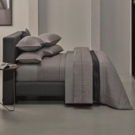 Jogo de Cama Solteiro King By The Bed 300 Fios Algodão Egipcio The Glen 3 peças ( 2 Lençois + 1 Fronhas) Jogo de Cama Solteiro King By The Bed 300 Fios Algodão Egipcio The Glen 3 peças ( 2 Lençois + 1 Fronhas)