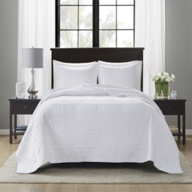 Kit Colcha Queen Corttex Siena 240x260 Branco (1 Colcha + 2 Porta Travesseiro) Kit Colcha Queen Corttex Siena 240x260 Branco (1 Colcha + 2 Porta Travesseiro)