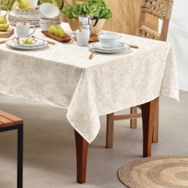 Toalha de Mesa Quadrada Teka Basic 1,40m x 1,40m Guipir Toalha de Mesa Quadrada Teka Basic 1,40m x 1,40m Guipir